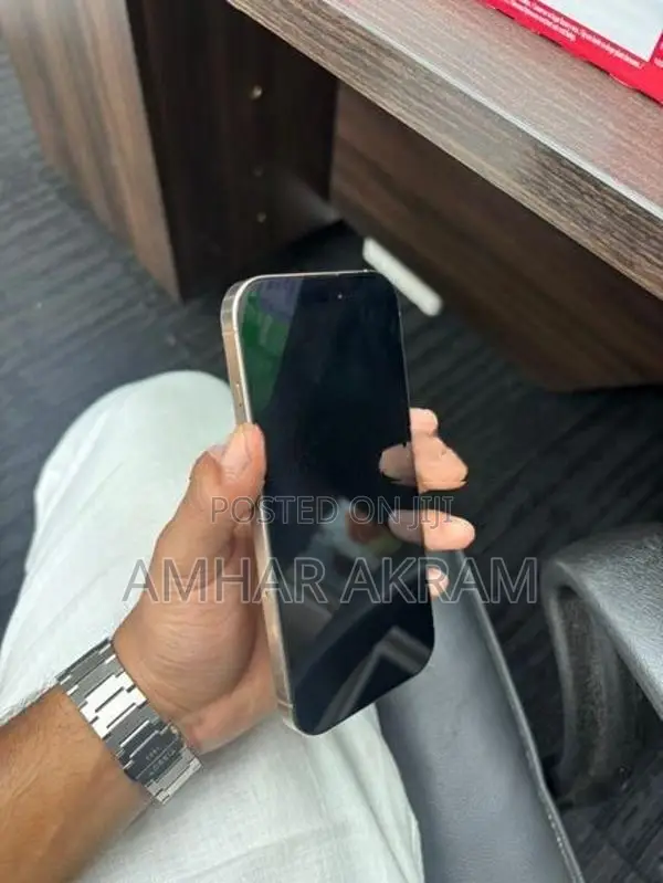 Apple iPhone 16 Pro (Used)