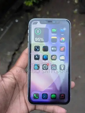Apple iPhone 11 (Used)