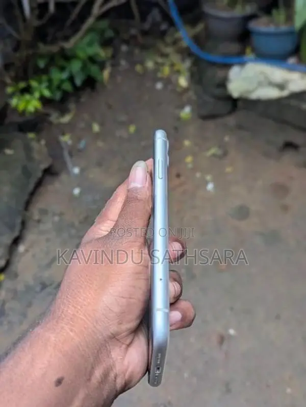 Apple iPhone 11 (Used)