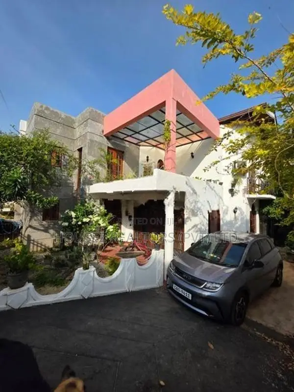 Spacious 6-Bedroom House for Sale – Malabe