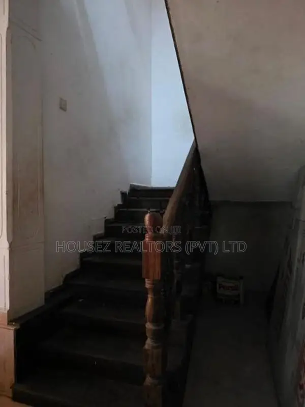 Spacious 6-Bedroom House for Sale – Malabe