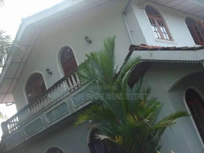 Ragama Batuwatta Modern Two Storey house for sale