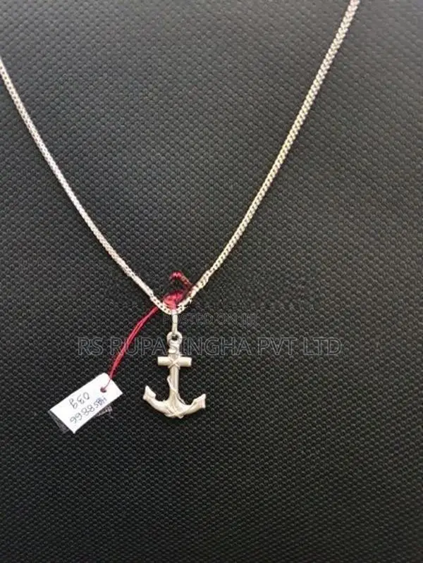 Silver Chain With Pendant