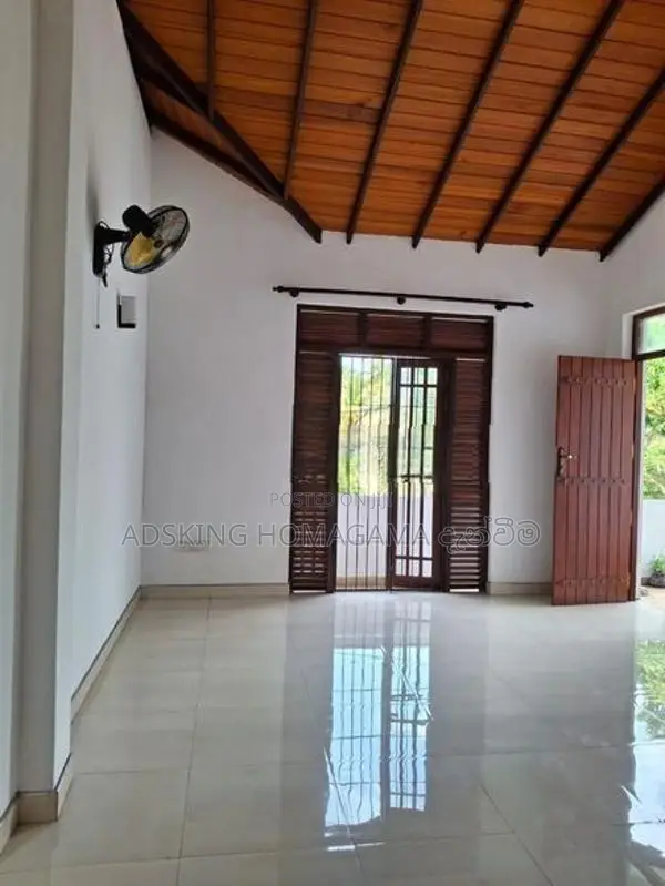 Upstair House For Rent in Maharagama