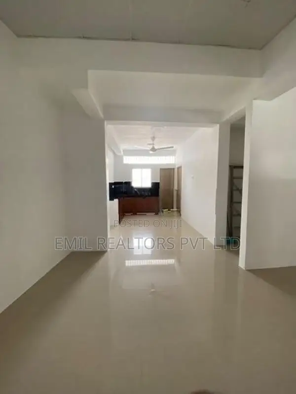 Spacious 2 Bedroom Apartment for Rent at Fife Road, Colombo 05 (EM029S