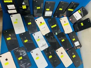 Apple iPhone 8 (Used)