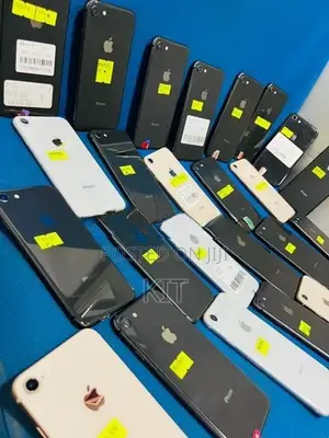 Apple iPhone 8 (Used)