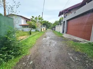 12 Perches Residential Bare Land For Sale In Battaramulla