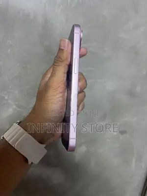 Apple iPhone 15 128GB (Used)