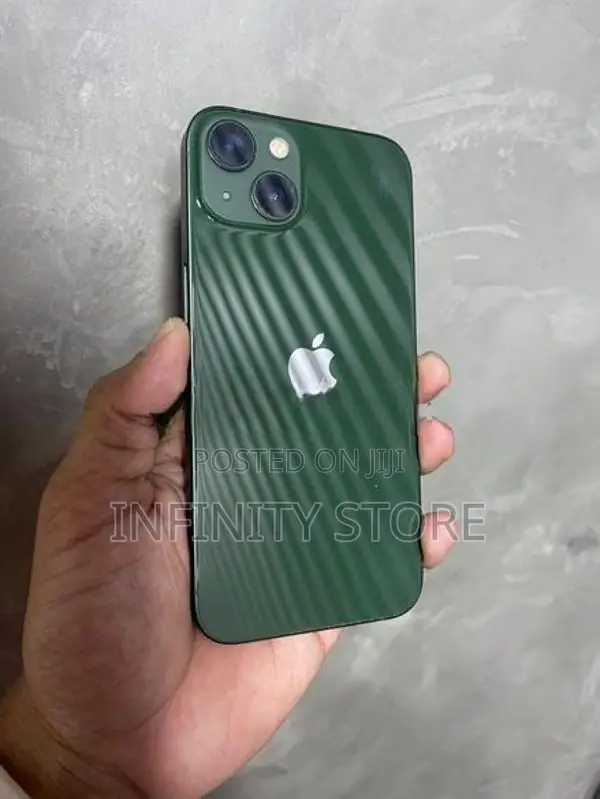 Apple iPhone 13 128GB (Used)