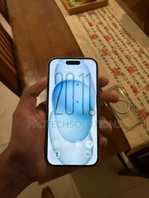 Apple iPhone 15 (Used)