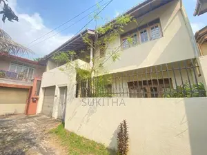 Nugegoda 4bedroom Upstair House for Sale