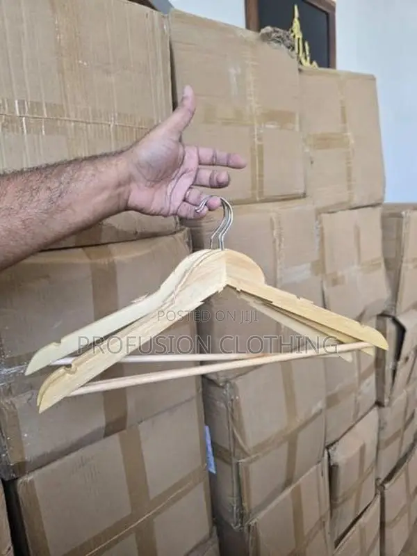 Wooden Hangers High Quality