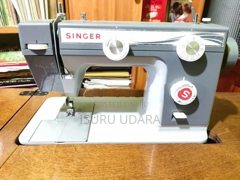 Singer Sewing Machine MC984 - Zig Zag,