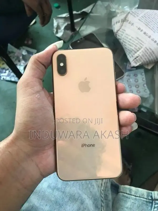 Apple iPhone XS (Used)