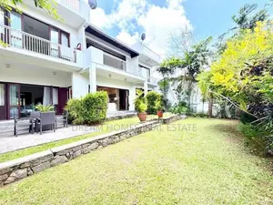 Spacious 6 Br / 5 Ba House for Sale – Colombathanthri Mw, Ethul Kotte