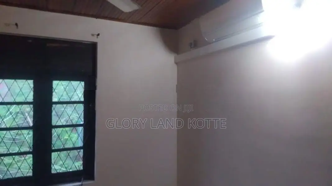Upstair House for Rent in Jubilee Post