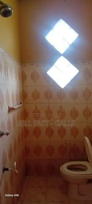 House(Upstairs) For Rent In Karapitiya