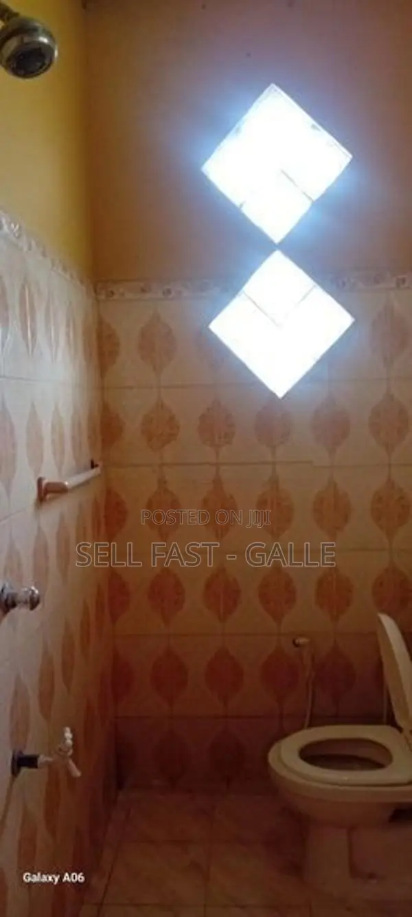 House(Upstairs) For Rent In Karapitiya