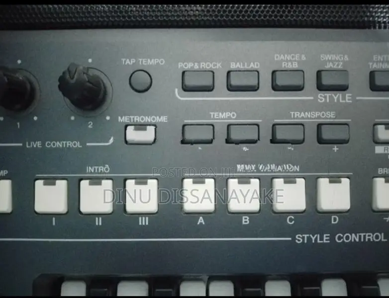 Yamaha PSR 670 Keyboard