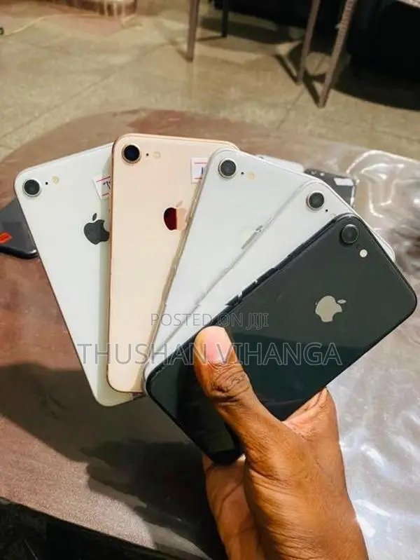 Apple iPhone 8 (Used)