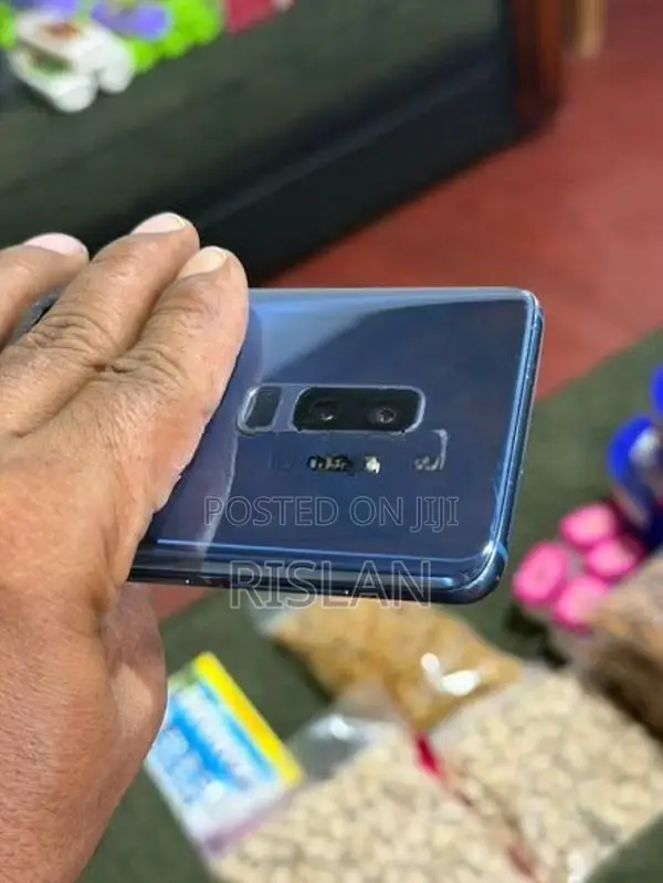 Samsung Galaxy S9+ 64GB (Used)