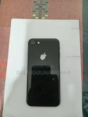 Apple iPhone 8 (Used)