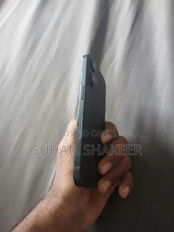 Apple iPhone 16 (Used)
