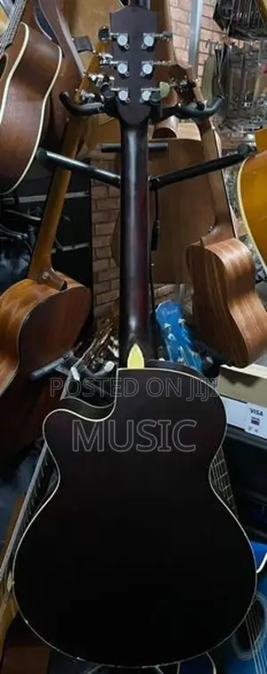 Japan Used Acoustic Guitar