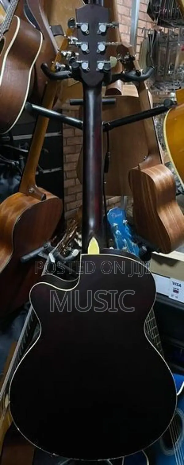 Japan Used Acoustic Guitar