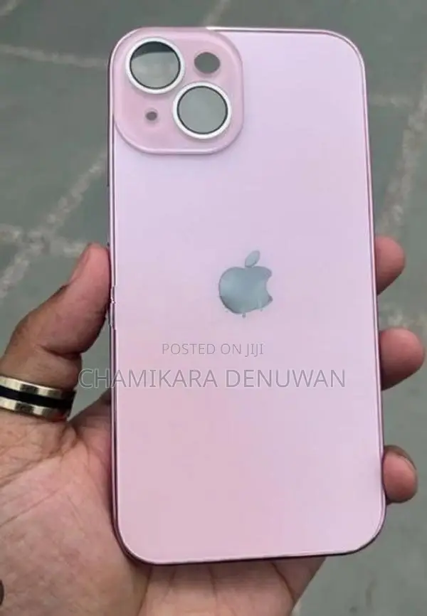 Apple iPhone 13 (Used)