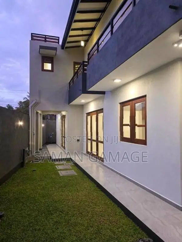 Architecturally Designed Brand New Luxury House For Sale – Piliyandala