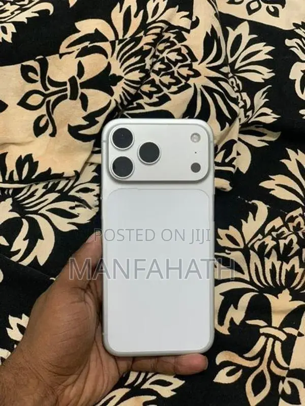 Apple iPhone 17 Pro Max GB (Used)