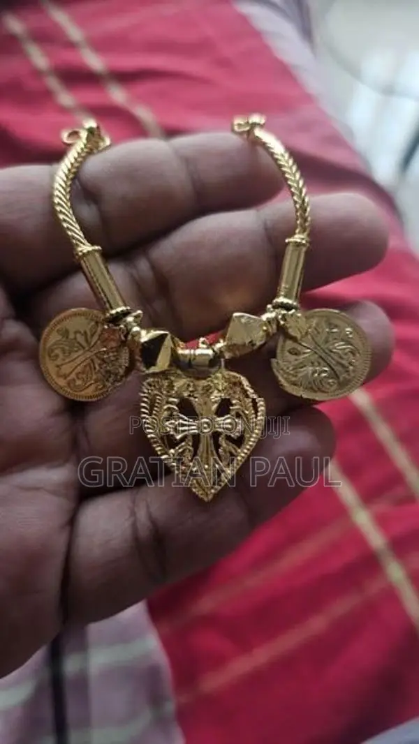 Christian 22K Gold Plated Thaali
