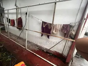 Box Bar Roof Frame