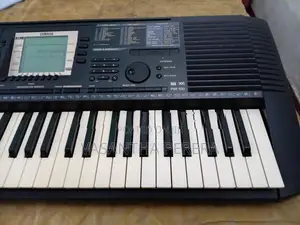 YAMAHA PSR 630