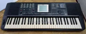 YAMAHA PSR 630