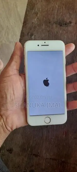Apple iPhone 8 (Used)