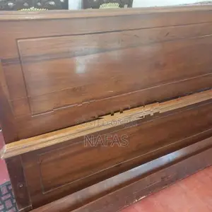 6x6.5 Box Bed with Mattress