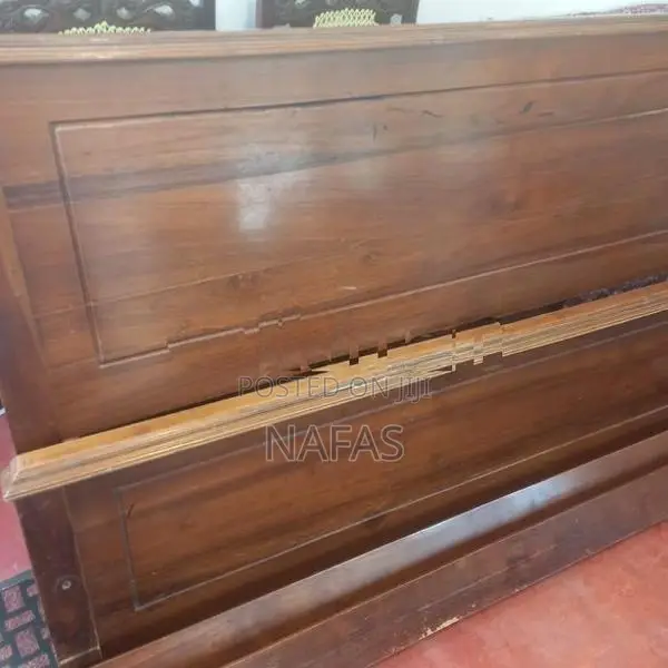 6x6.5 Box Bed with Mattress