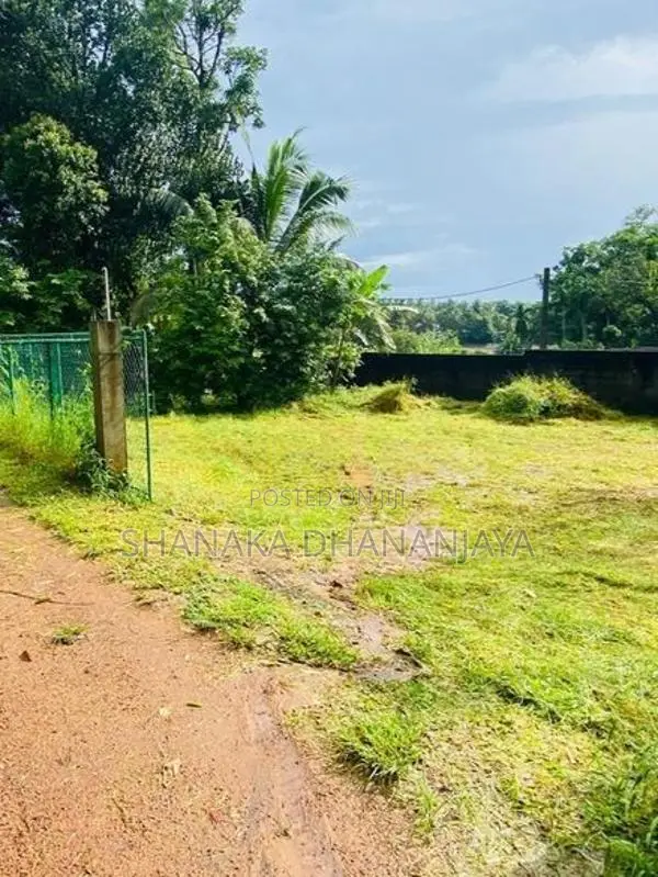 Land for Sale in Weliweriya