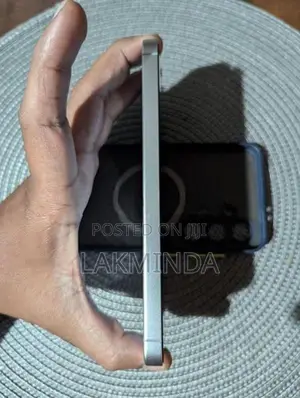 Samsung Galaxy S24 FE (Used)
