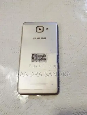 Samsung Galaxy J7 (Used)