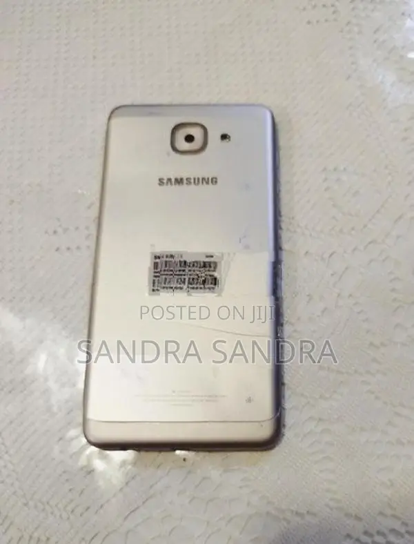 Samsung Galaxy J7 (Used)