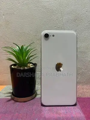 Apple iPhone SE 2 (Used)