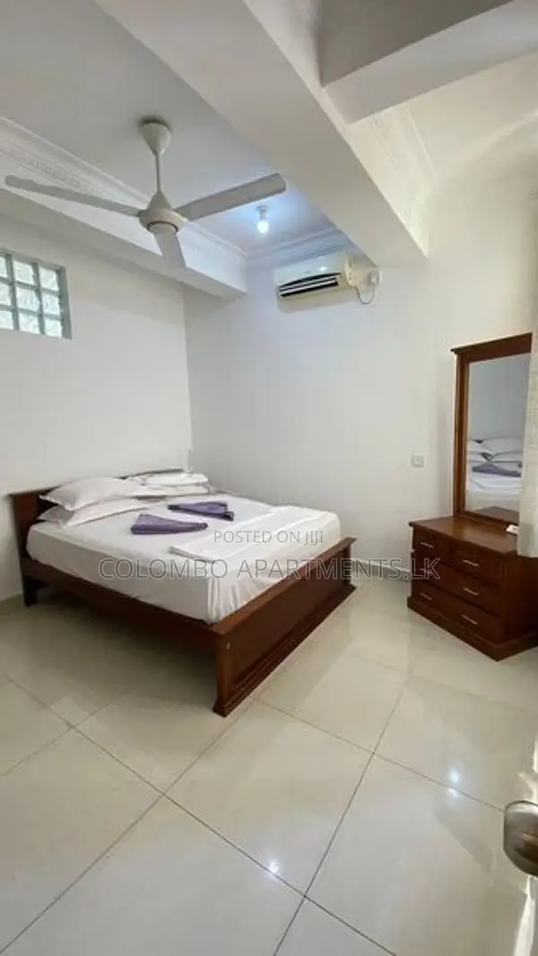 3BHK Furnished Apartment for Long-Term Stay in Colombo 05 – CSMP502