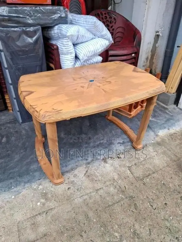 Nippon plastic tables
