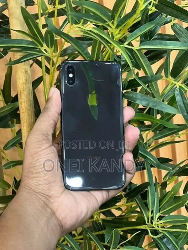 Apple iPhone XS (Used)