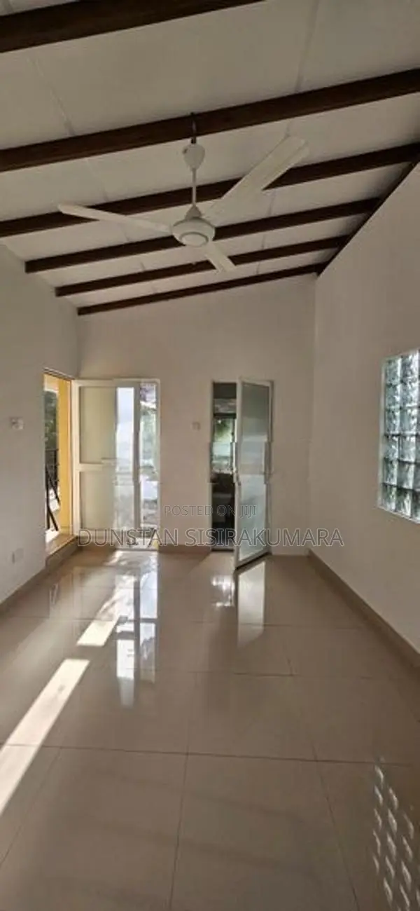 Luxury Rooms in Maharagama