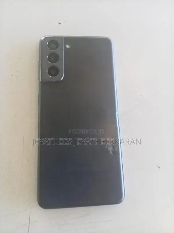 Samsung Galaxy S21 (Used)